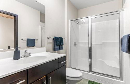 2KBD2BA Steps from Target Center+GYM+KTCHN+LNDRY - Foto 5