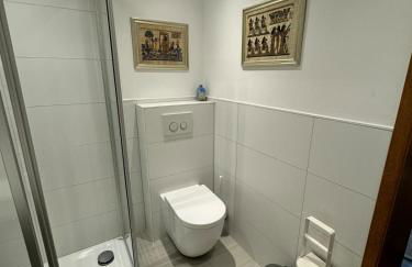 Schöne 2-Zi-Whg Küche Bad Terrasse Parken - Foto 43