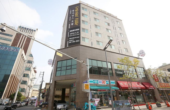 Crystal Residence Hotel - Photo 12