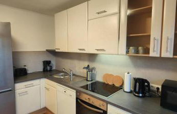 Voll-Ausgestatte Wohnung mit Balkon - Foto 14