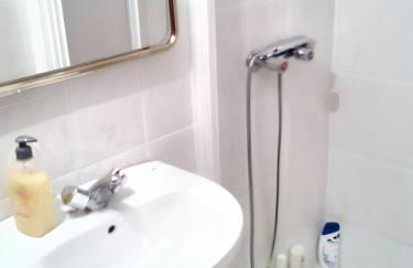 Charming House in Rada with Fenced Garden - Foto 37