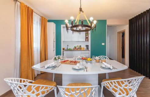 Amazing Home In Mihatovici - Foto 3