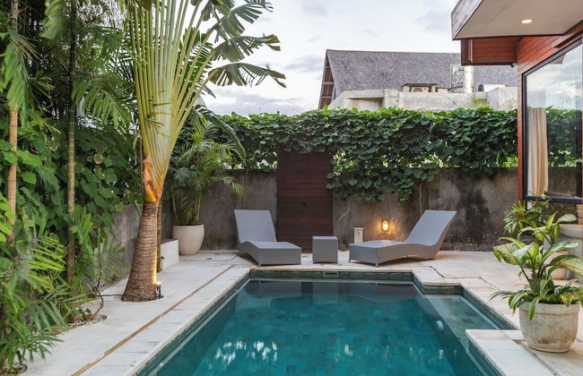 Azure 2BR Modern Private Pool Villa in Pererenan - Photo 24