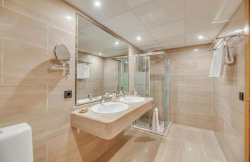 Luxury 4BDR Penthouse with Sea Views - Foto 16