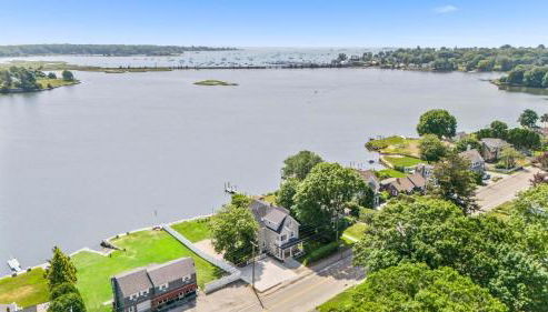 Waterfront Renovated Apartment - Foto 4