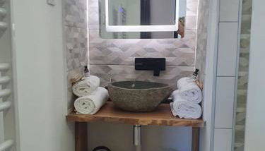 -Garrigue- Face à la Cité médiévale studio terrasse classé 4☆ - Foto 4