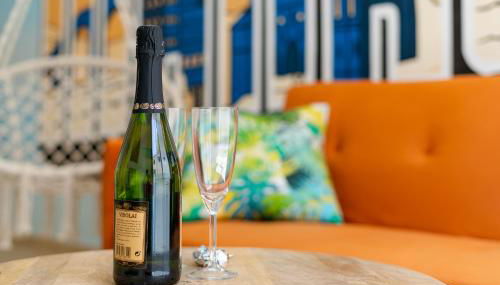 oasis en el centro de manresa - Photo 4