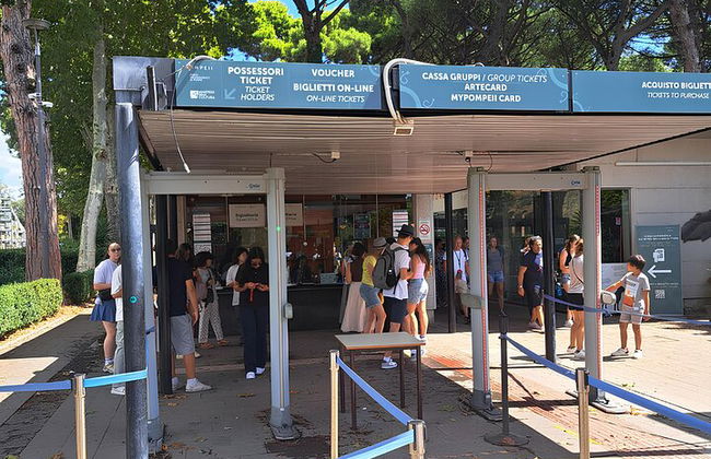 Herculaneum and Pompeii with Audioguides and Entrance Tickets - Photo 7
