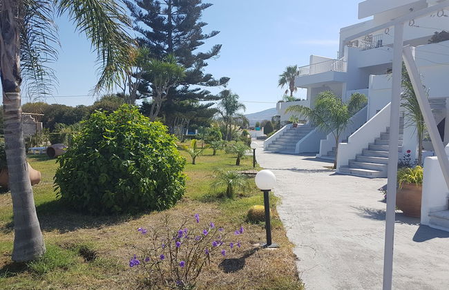 Eftihia Studios - Photo 36