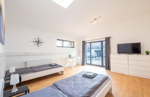 Monteurwohnung-in-Villa-8-Betten-WLAN-TV-Einbaukueche-Ahrensburg-Zentrum-Naehe-Hamburg-AGRP1201 - Photo 9