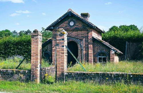 La Breteche-Le château et les dépendances - Photo 47