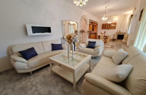 Myrtia Guest House - Photo 40