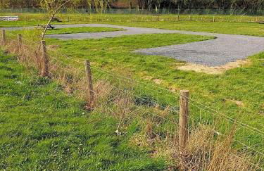 Green Dragon and Kitchen Pod - Sleeps 2 & Parking - Photo 4