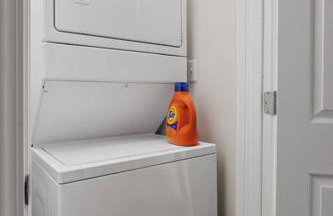 3BR City Chic Modern Apt - Central Location - Foto 18