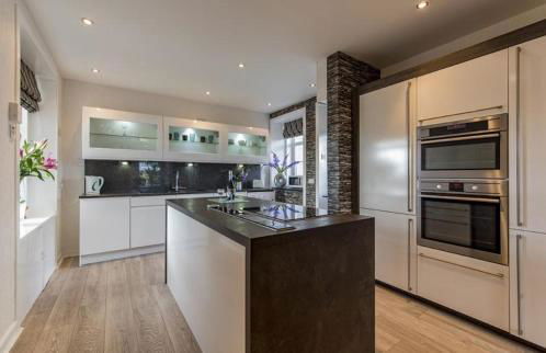 The Old School House - Cosy 3 bedroom Cottage - Photo 2