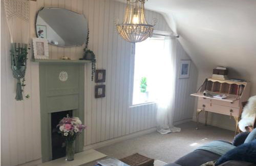 The Pink Cottage upstairs suite & Garden Summer Room - Foto 26