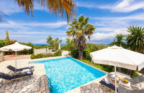 Villa Ioanna Agios Stephanos - Photo 15