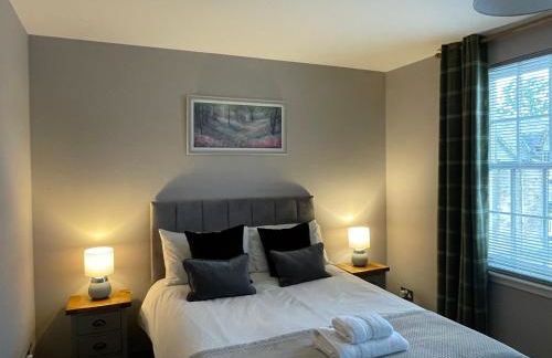 The Town House - Photo 7