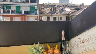 cozy apartment with Mole & hill view - Foto 3