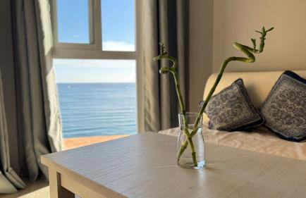 Tu Ventana al Mar Vistas Únicas, Diseño y Relax - Foto 6