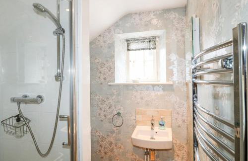 The Farmhouse - Photo 21