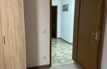 Laras voll ausgestattete Gartenwohnung mit WLAN und TV - Foto 6