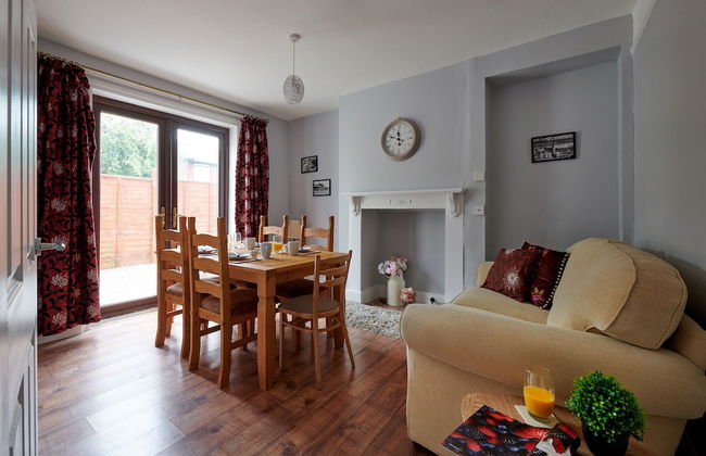 Detached 3 Bed House, Ideal for Long Stays & Pets - Foto 12