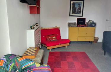 Inalong - Quirky property with sea views above an Ale House - Foto 18