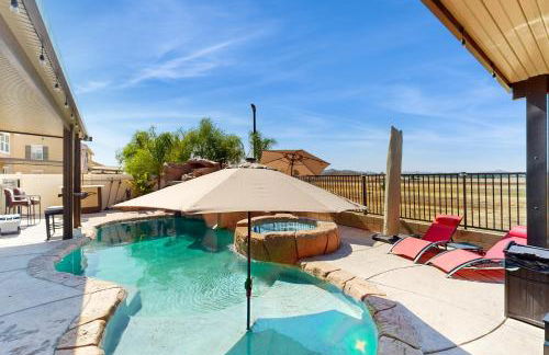 Outdoor Oasis with Pool and Hot Tub Perris Getaway - Foto 10