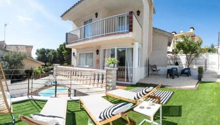 VILLA WINE & BEACH Design and Luxury in Cala Crancs - Foto 1