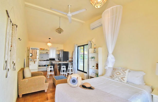 Arena y Mar Beachfront House, El Cuyo by The Spot Rentals - Foto 13