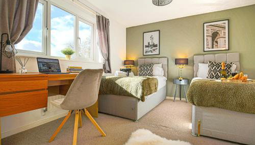 Emerald House - Prime Location - Driveway Parking, Pool Table, Fast Wifi, Self Check-In and Sky TV by Yoko Property - Foto 4