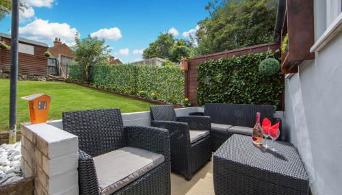 Cosy 3 Bedroom House - Private & Central - Ultra WiFi - Foto 5, Garden