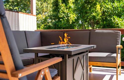 Vintage Westlake Hideaway with Patio & Lake Views - Foto 12