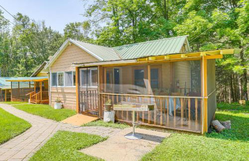 Community Perks Mongaup Valley Cabin with Grill! - Foto 19