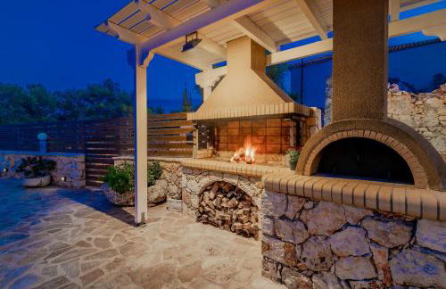 Villa Daniela - Private Pool and Serene Location, by ZanteWize - Foto 8