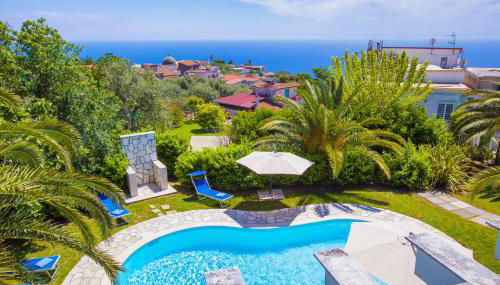 YourHome - Villa Claudette private pool sea view - Foto 2, sunbed