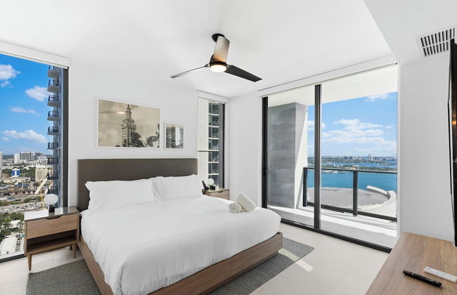 Luxury Condos in Downtown Miami - Photo 7