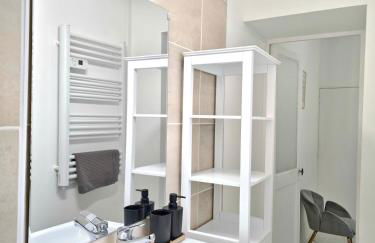 Tour Est - T2 entre Cité Médiévale et Bastide - Foto 12