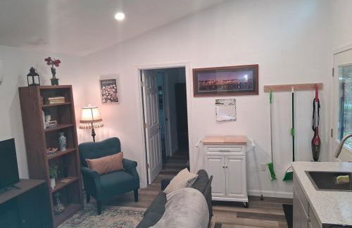 Cozy Cottage- just outside of the city! - Foto 30