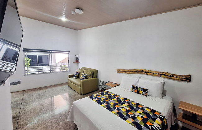 Nomad Living CR - Photo 6