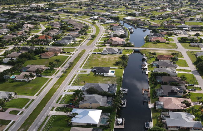 Golden Globe - Luxury on the Canal With Pool spa - Foto 80
