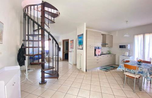 Gorgeous BrandNew Remodeled 2story 5 min from sea! - Foto 1