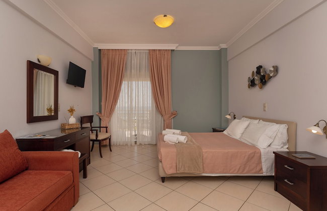 Finiki Plaza - Photo 23