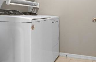 Beautiful Cape Coral Oasis! King Bed, BBQ, Heated Pool, PVT Yard & Much More! - Foto 26