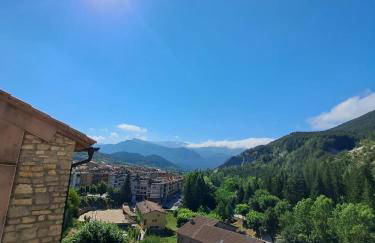 Pis turístic de 170 m2 a la plaça Porxada de Bagà - Foto 3