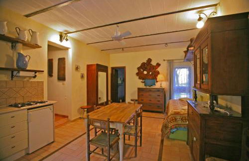 Agriturismo "Borgo Madonna degli Angeli" - charming cottages in the gardens ! - Foto 11