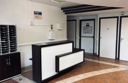 Studio avec Terrasse, Parking et Piscine, proche du Golf de St Donat et du Tennis - Foto 8