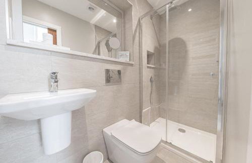 No 2 The Coach House - Photo 31