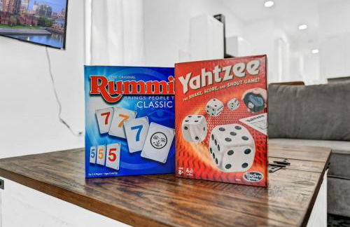 Stylish And Roomy Full House Dtwn - Photo 6